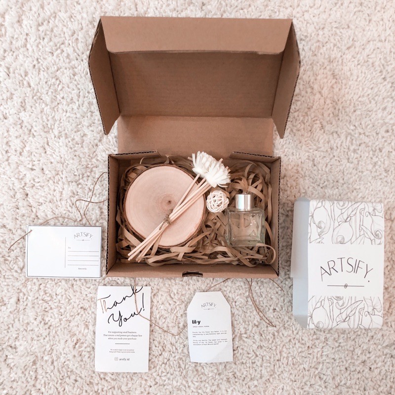 Reed Diffuser Gift Set / Hampers / Kado-1