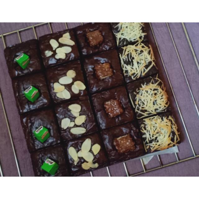 

Brownies fudgy panggang/brownies kukus/brwoniessekat