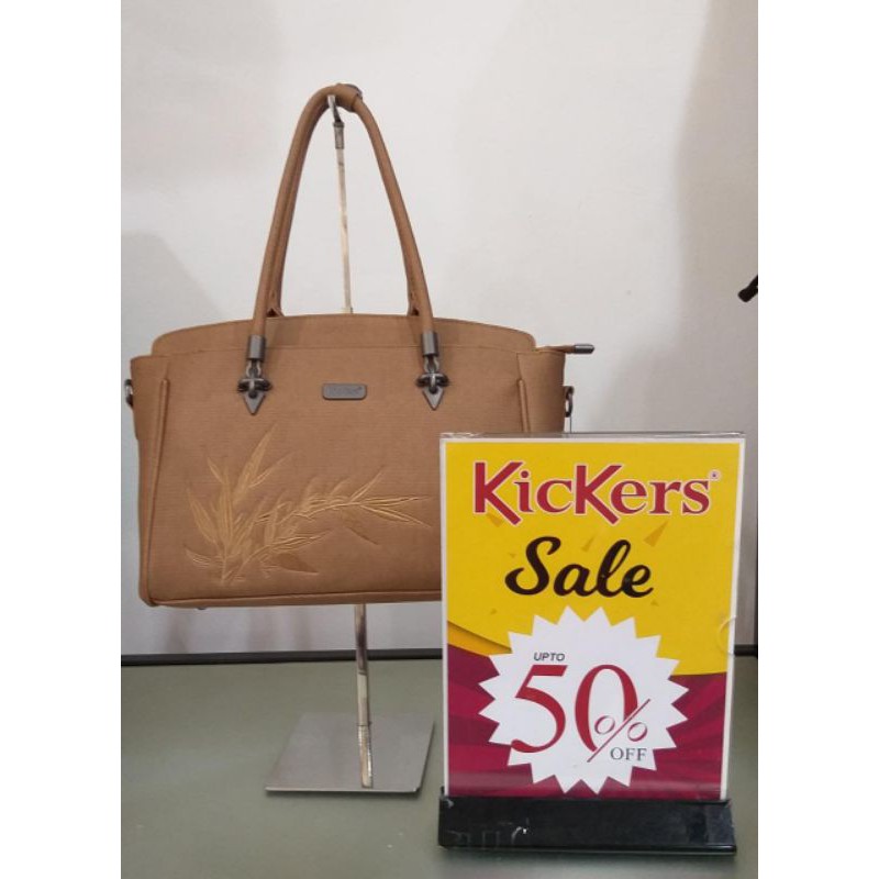 Tas wanita Kickers
