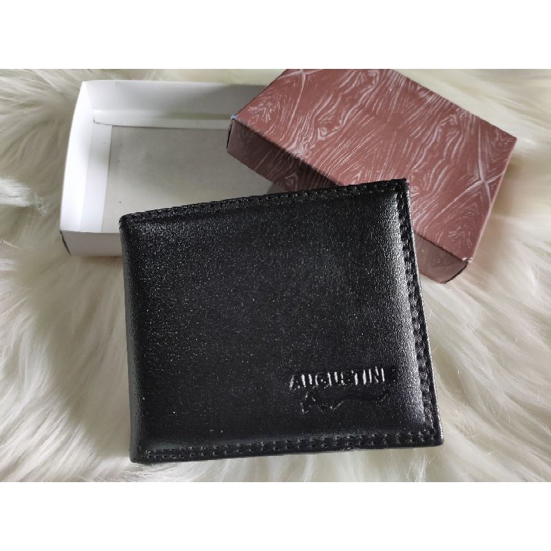 Dompet Augustine pria