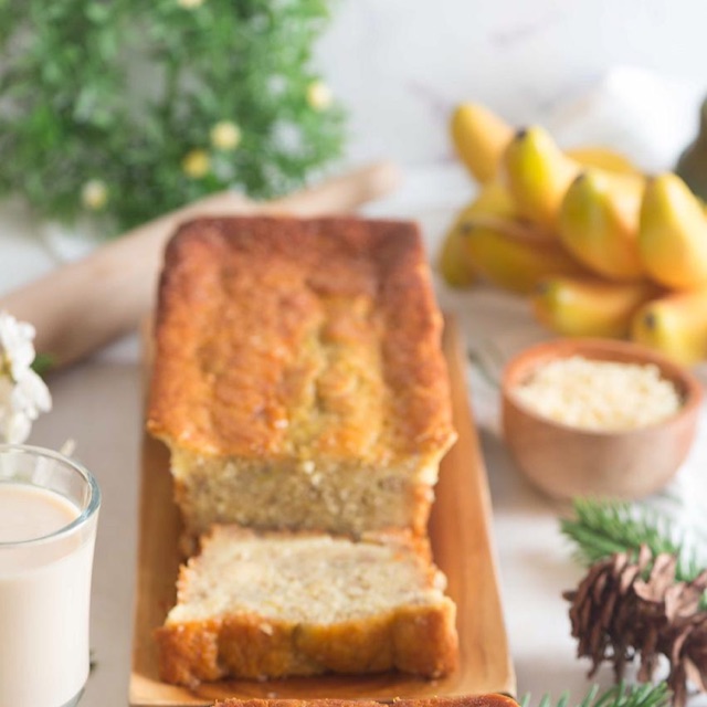 

Banana Cake Premium
