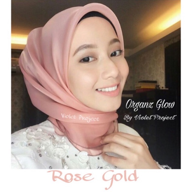  Jilbab Organza Warna Gold Voal Motif