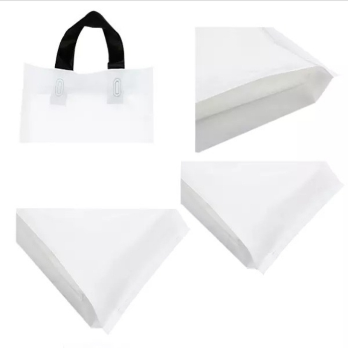 

Plastik Soft Handle 30 X 40 / Plastik packing / Shopping Bag / Plastik jaket / PLastik belanja