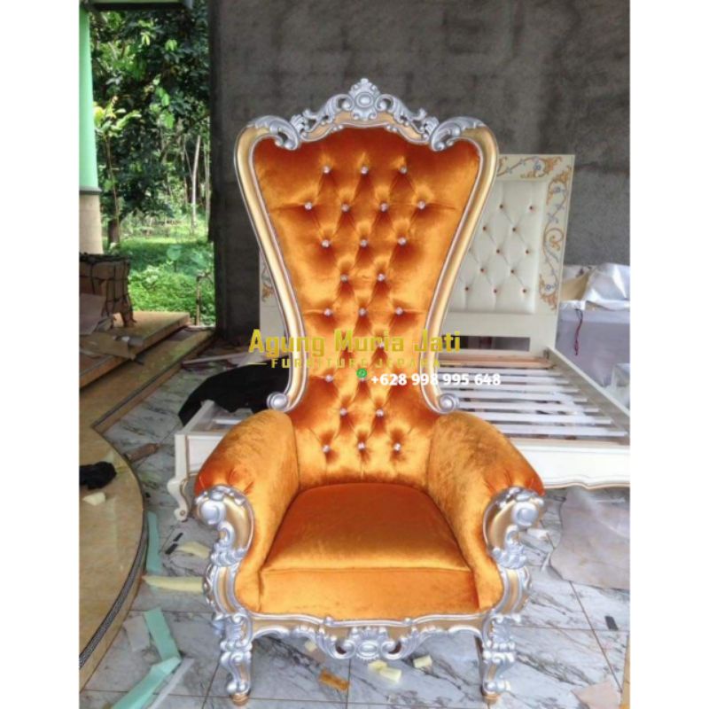 Kursi Raja Ratu Kursi Syahrini