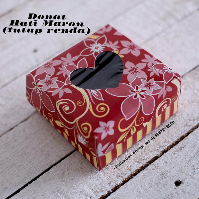 

Produk Unggulan] 100Pcs Dus Donat Hati Kotak Kue Cantik Kotak Donut 10,5X10,5 Box Jajan - Merah