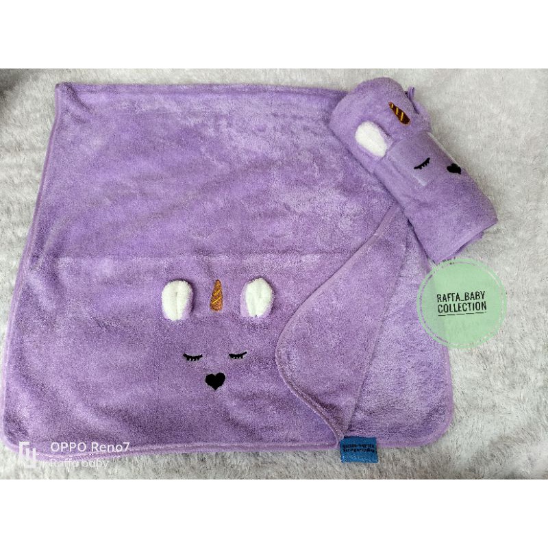 Handuk bayi super lembut ..ukuran 100×50 cm motif kelinci bordir kuping timbul