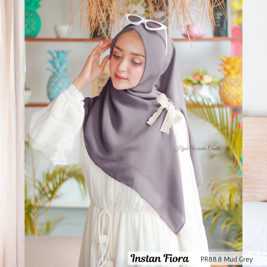 Hijabwanitacantik - Hijab Instan Fiora | Hijab Instan | Jilbab Instan Voal-Mud Grey