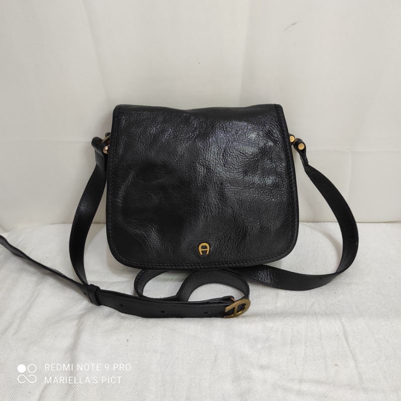 PRELOVED TAS SELEMPANG KULIT AIGNER MUNICH