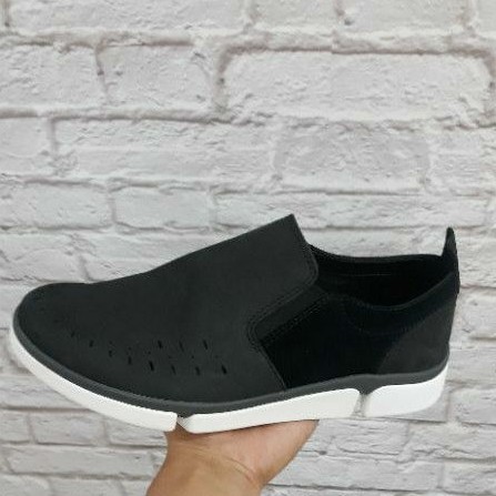 Sepatu Kulit SlipOn Pria CLARKS