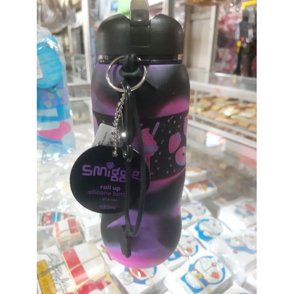 Smiggle Roll Up Silicone Bottle BPA free black purple
