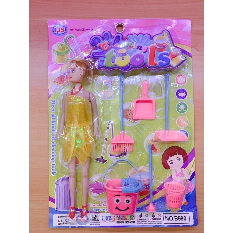 MAINAN ANAK BONEKA PLUS ALAT KEBERSIHAN CLEANING TOOLS B990 MAINAN BONEKA SET KEBERSIHAN