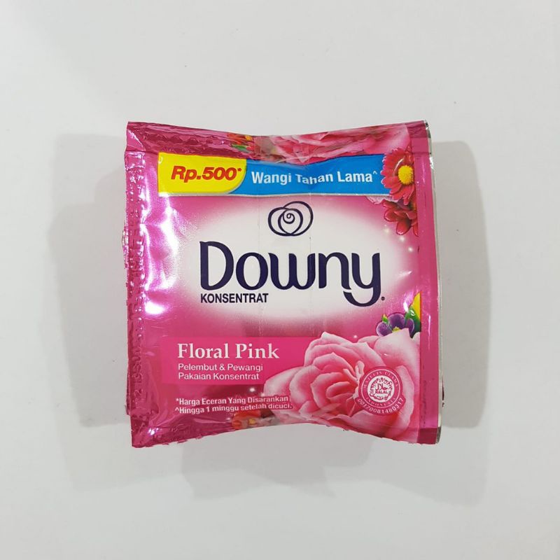 Downy Pelembut Pewangi pakaian konsentrat Floral Pink 11ml 6 sachet