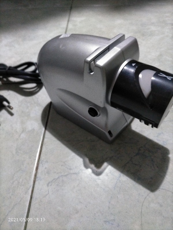 Pengasah Electric Kabel Asahan Pisau 2 In 1 Electric Swifty Knife Sharpener