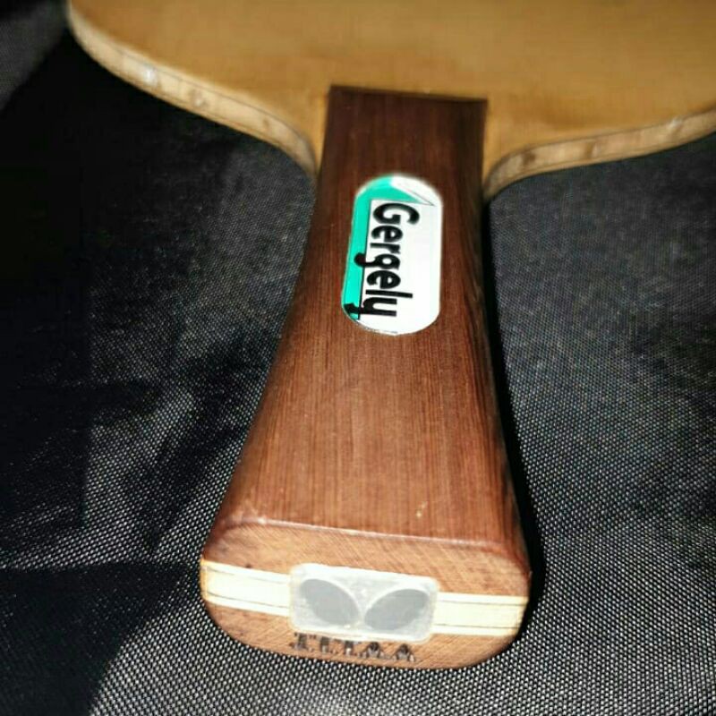 Bet pingpong Butterfly Gergely kupu kembar + Donic baracuda merah dan DHS hurricane hitam