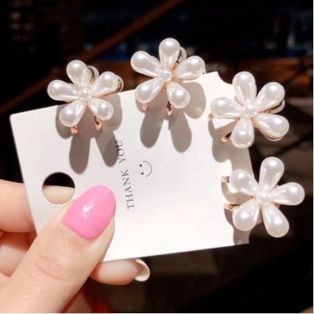 Jepit Rambut Elegan Motif Bunga Daisy dengan Mutiara - Jepit Poni Ornamen Mini Hair Claw Clips