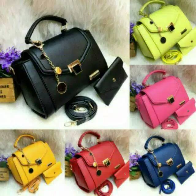 RFS TAS WANITA ASHANTY CHARLES N KEITH CANTIK  IMPORT FULL WARNA