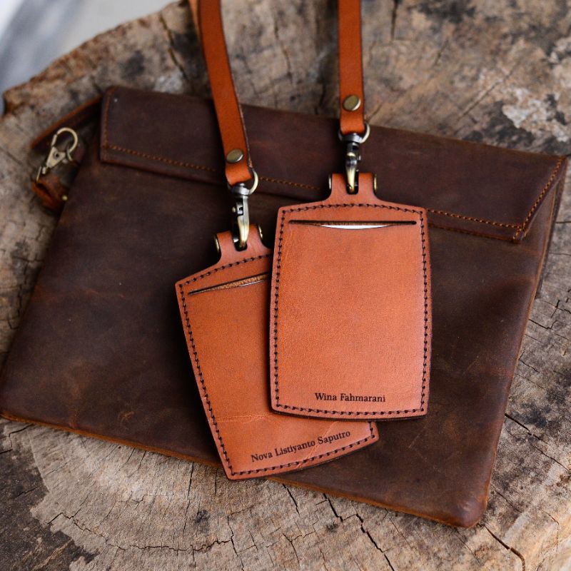 

Id Card Holder Custom - Premium