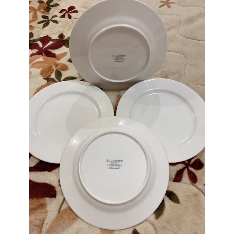 Piring makan merk St.James