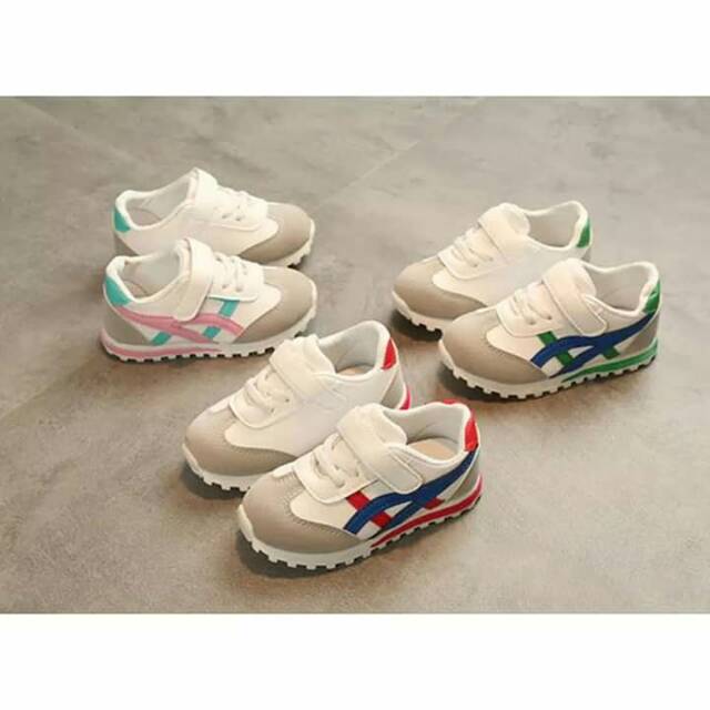 Sepatu anak import sepatu kets anak