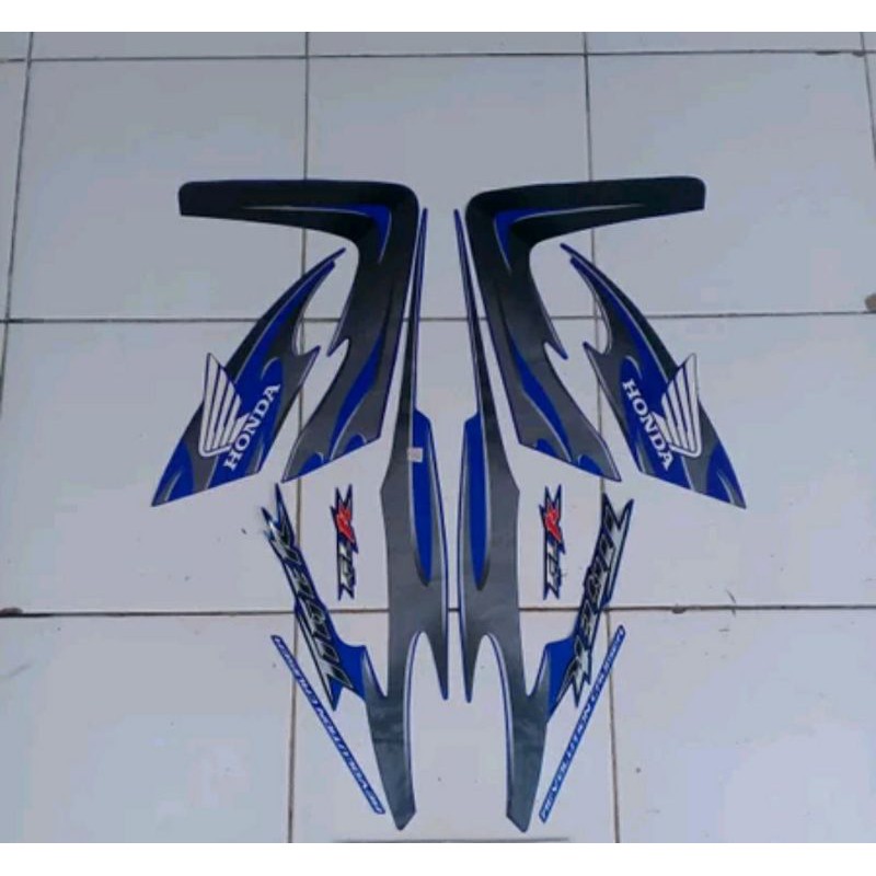 striping tiger revo 2007 biru