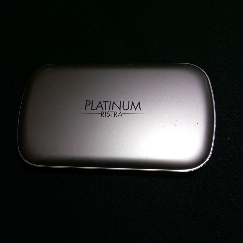 PRELOVED RISTRA PLATINUM TRIPLE ACTION COMPACT POWDER 1 IVORY (BARANG ORIGINAL)
