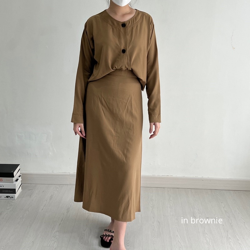 PORONAKA - MIKO Set (Longsleeve Top + Maxi A-Line Skirt)