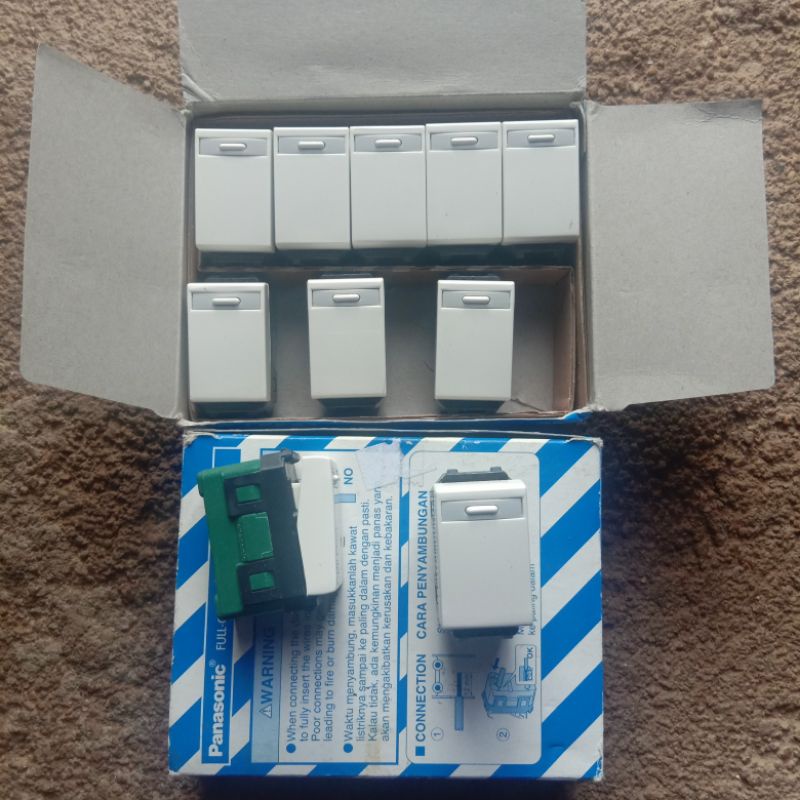 Saklar panasonic biasa WEJ 5531 / saklar model baru