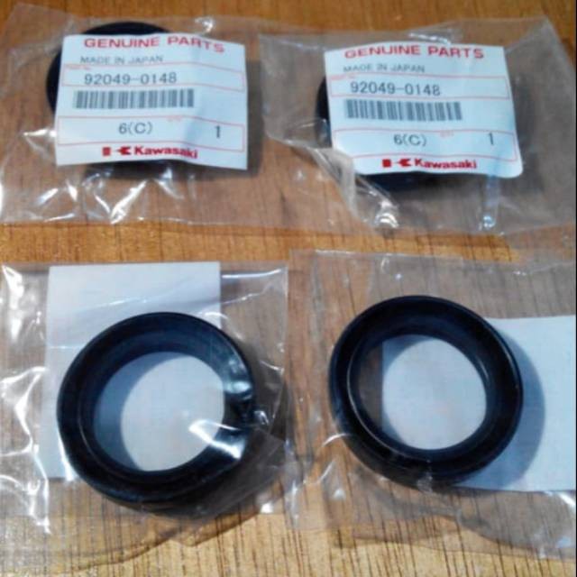 Seal oli shock depan usd klx 150 BF ORIGINAL