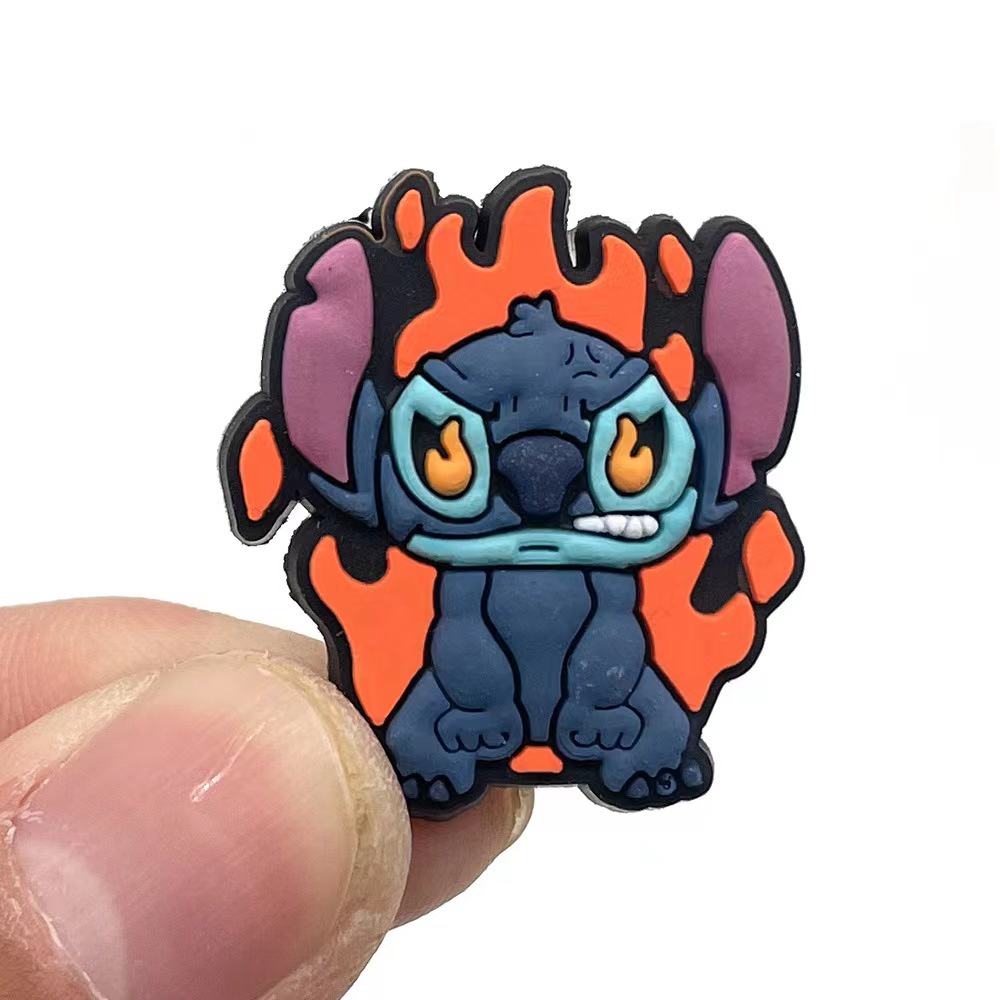 Charms Pin / Bros Bentuk Kartu Stitch Untuk Dekorasi Sepatu