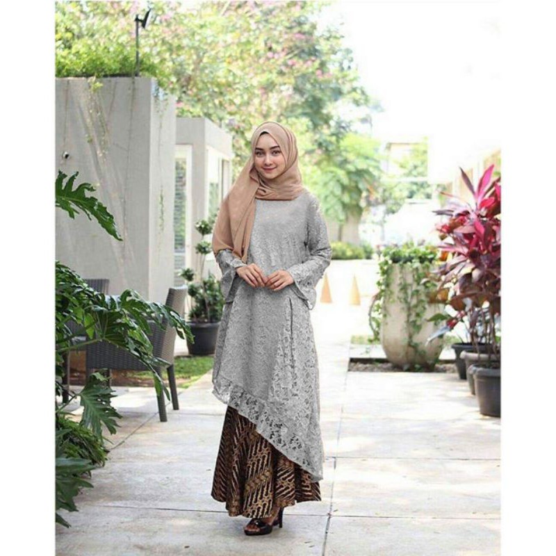 Kebaya Ayu Rok Duyung Hijau ( SALE ) Atasan BrukatLd 110 panjang 116 Rok duyung bahan katun