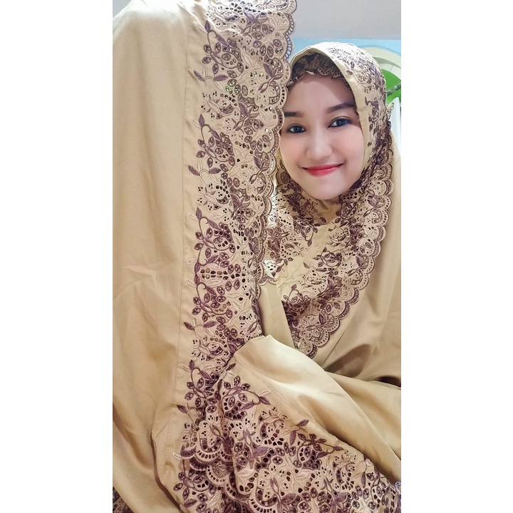 Mukena Syahrini/Katun Mikro/MUKENAH