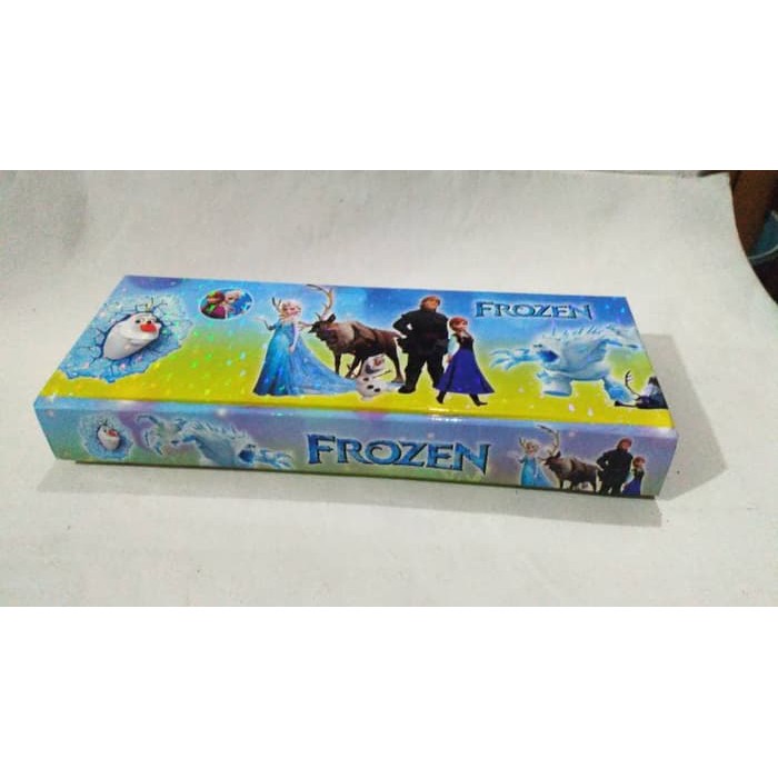 

Kotak Pensil Magnet Frozen