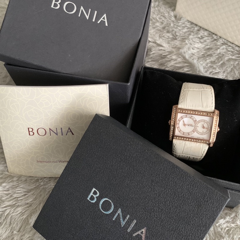 Jam Tangan Wanita Bonia Leather White Gold Original Preloved