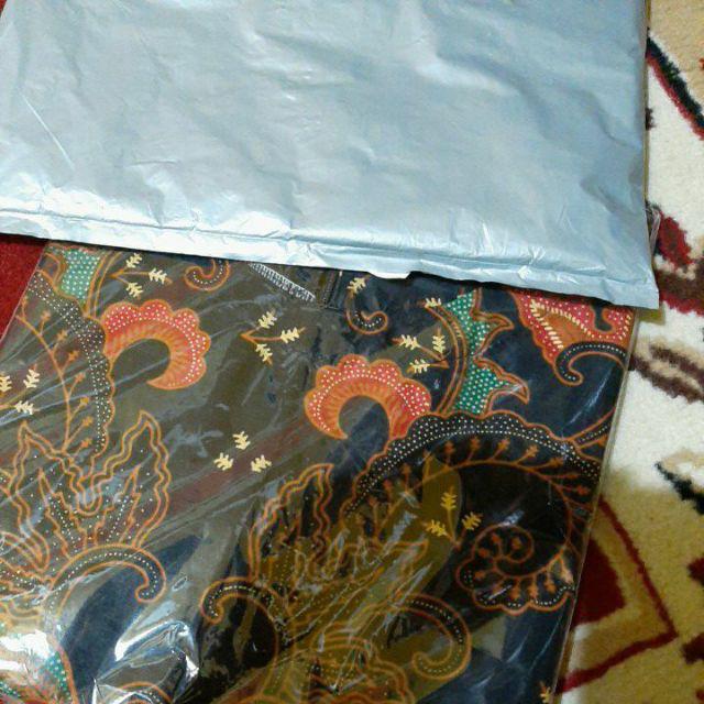 #bayarditempat Terlaris Serut Genes Jelita Tunic Navbor Yelbor Whitbor Creambor Tunik Batik Modern