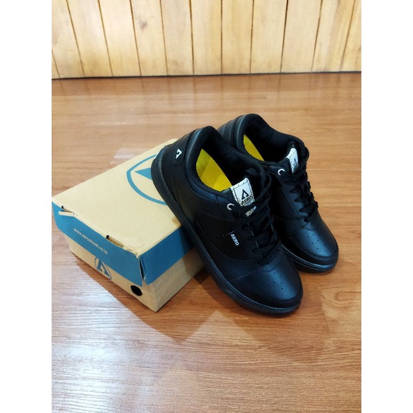 Aerostreet Hoops Hitam Hitam BNIB - Sepatu Sneakers