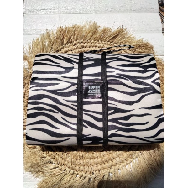 Tikar lipat super jumbo ukuran 300x150cm / tikar lipat microsatin /tikar lipat piknik