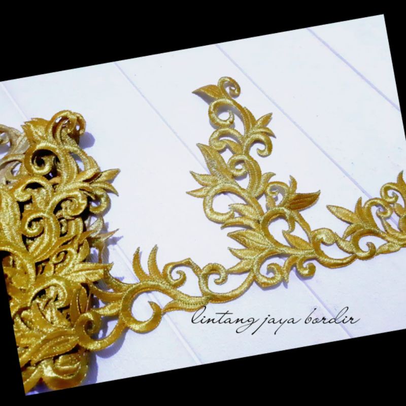 renda bordir aplikasi roll ekor kebaya/gaun