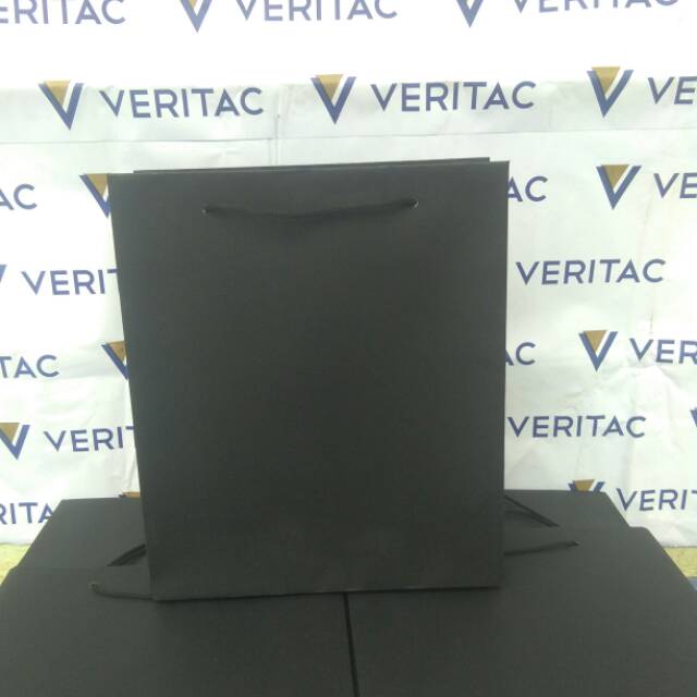 

Paperbag warna hitam murah tas toko, souvenir ,ulangtahun