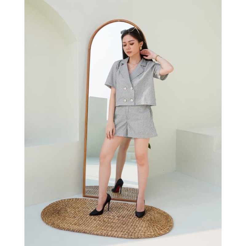 Lariza set | Outer set | Tweed set