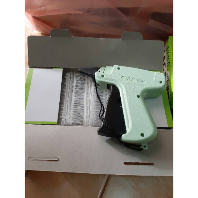 

Alat tag gun dan tag pin