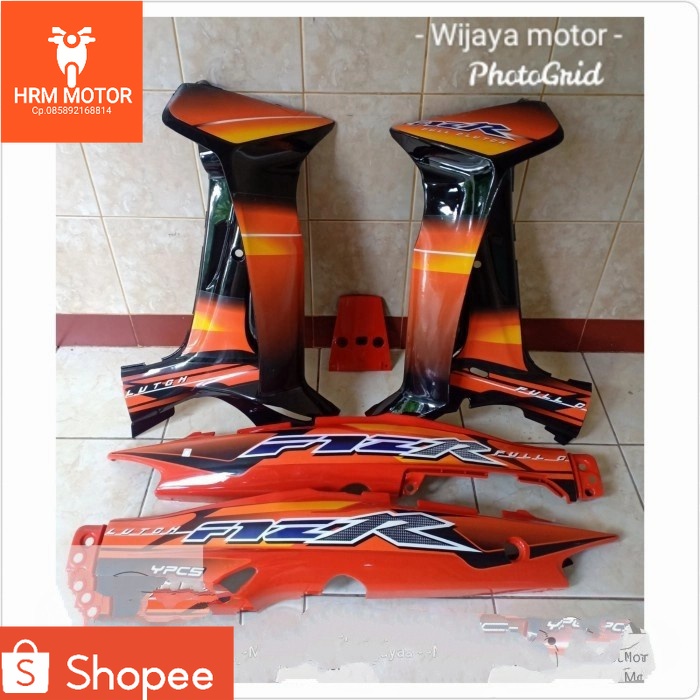 cover body halus FIZR hitam orange