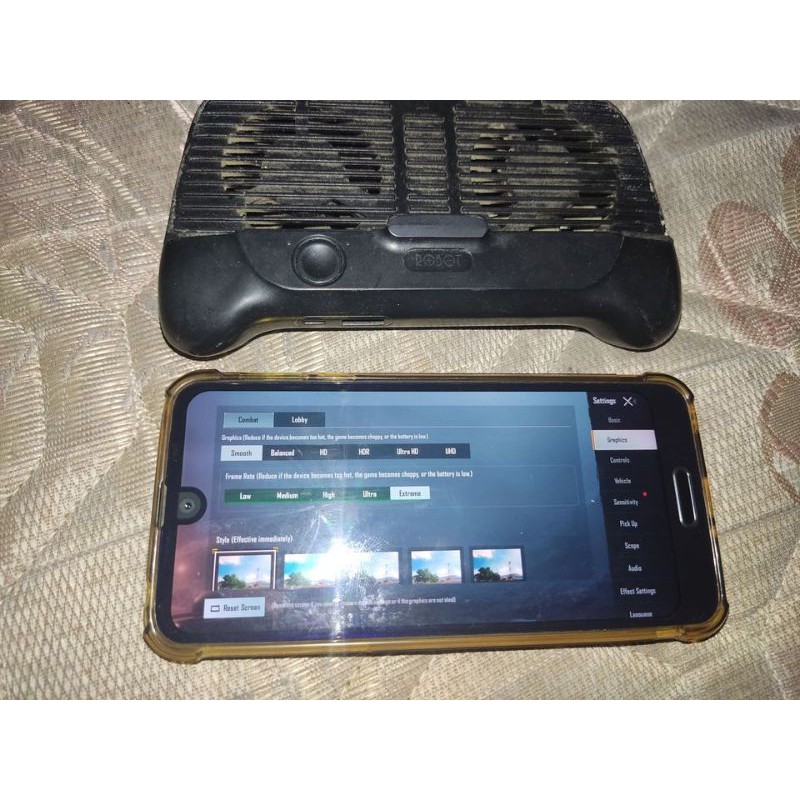 SHARP AQUOS SHV42 bonus Cooling Pad + Silicon Case + Charger Vivan (Qc 3.0)