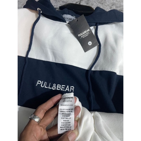 Hoodie Pull and Bear Script Basic