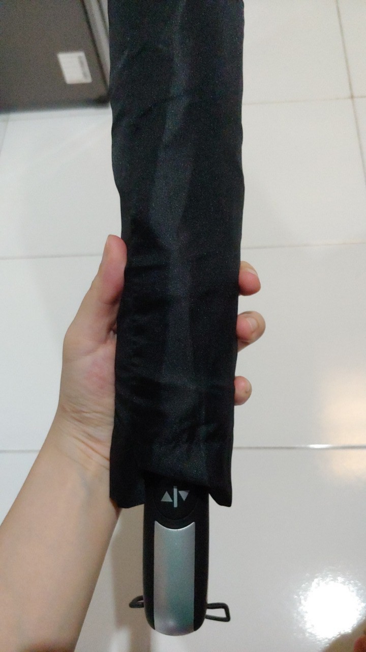 Payung Lipat Dengan Tombol Otomatis Hitam Polos High Quality Portabel Simple Elegan - Solid Black