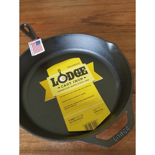 Lodge Cast Iron Skillet 10.25 Inch L8SK3 (cast-iron skillet) USA