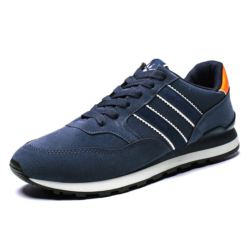  Sepatu  Sneakers  Casual Pria Warna  Putih  Model  Flat Gaya 
