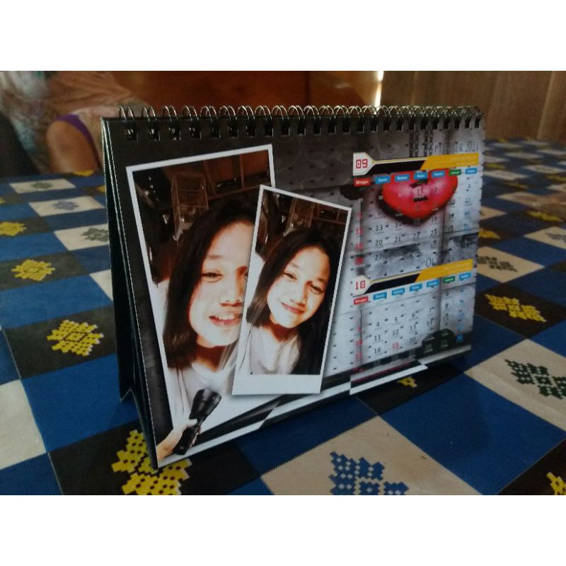 

kalender meja | kalender duduk | custom foto
