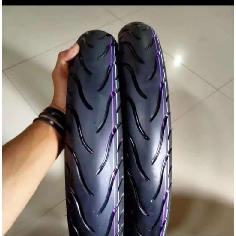 sepasang ban motor bebek  suntikan  berkualitas rasa baru