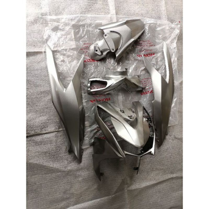 Paketan full body halus beat New Led Deluxe street 2020 2021 Silver original