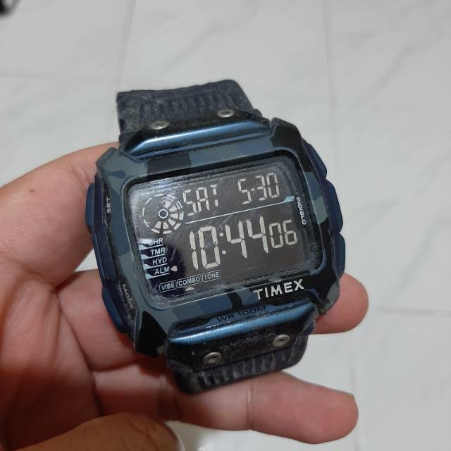 TIMEX COMMAND SHOCK